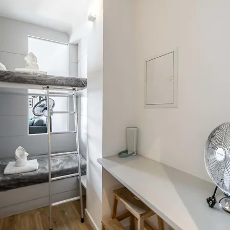 아파트 Magnificient 2 Bedroom Flat Sea View - - Centre 앙티브
