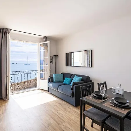 Magnificient 2 Bedroom Flat Sea View - - Centre 앙티브