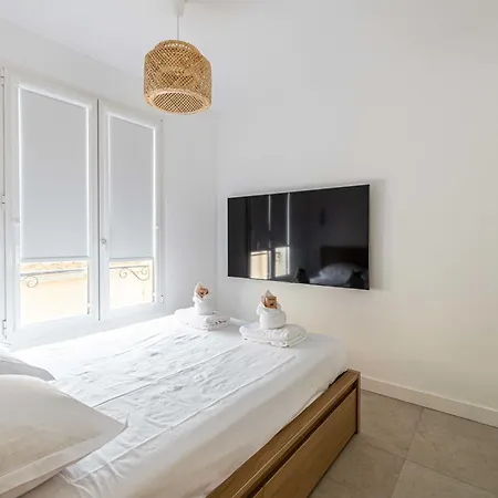 Magnificient 2 Bedroom Flat Sea View - - Centre Антіб