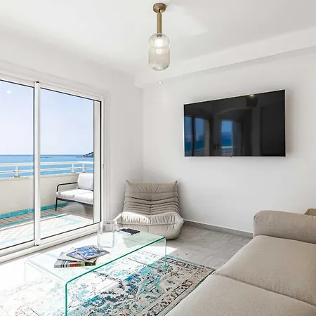 Appartement Magnificient 2 Bedroom Flat Sea View - - Centre