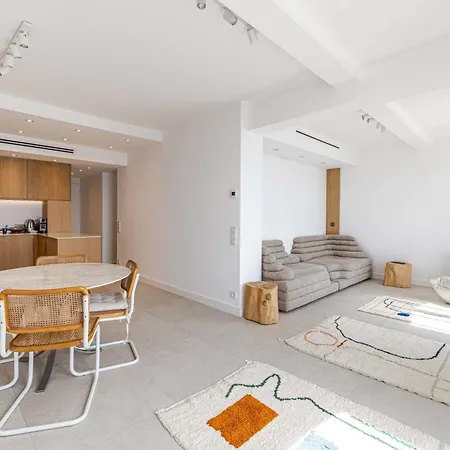 Magnificient 2 Bedroom Flat Sea View - - Centre 앙티브