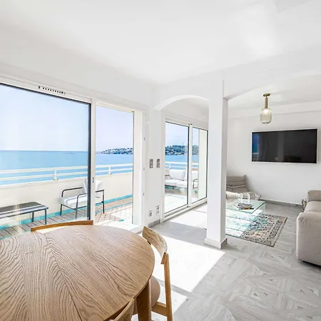 Magnificient 2 Bedroom Flat Sea View - - Centre * Antibes
